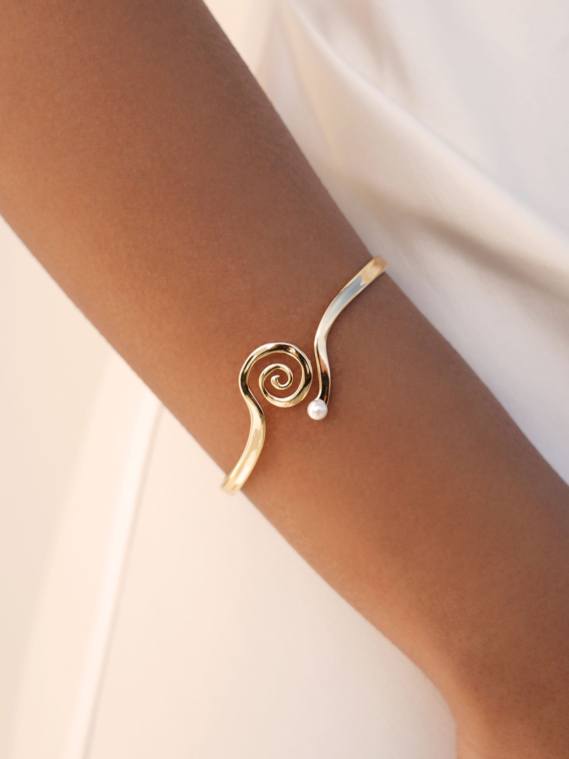 Mini Aura Swirl Cuff