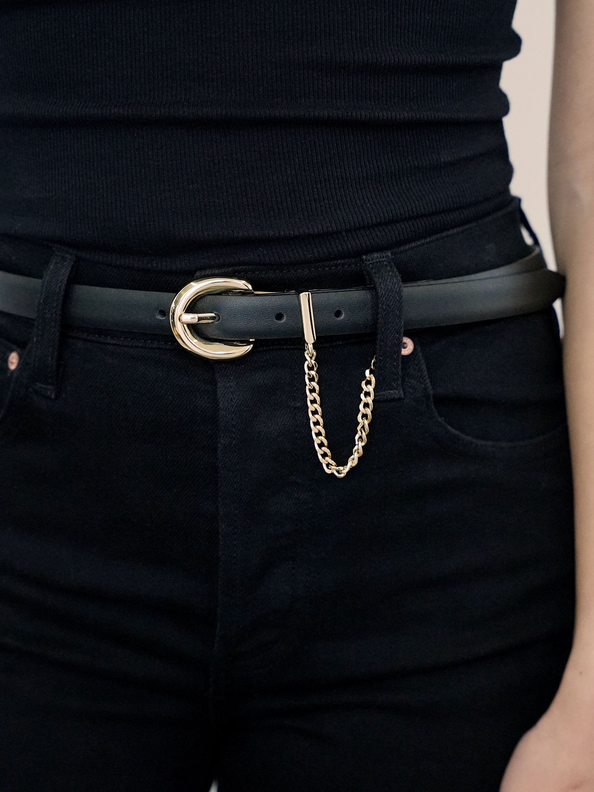 Cascade Chain Belt in Black on model