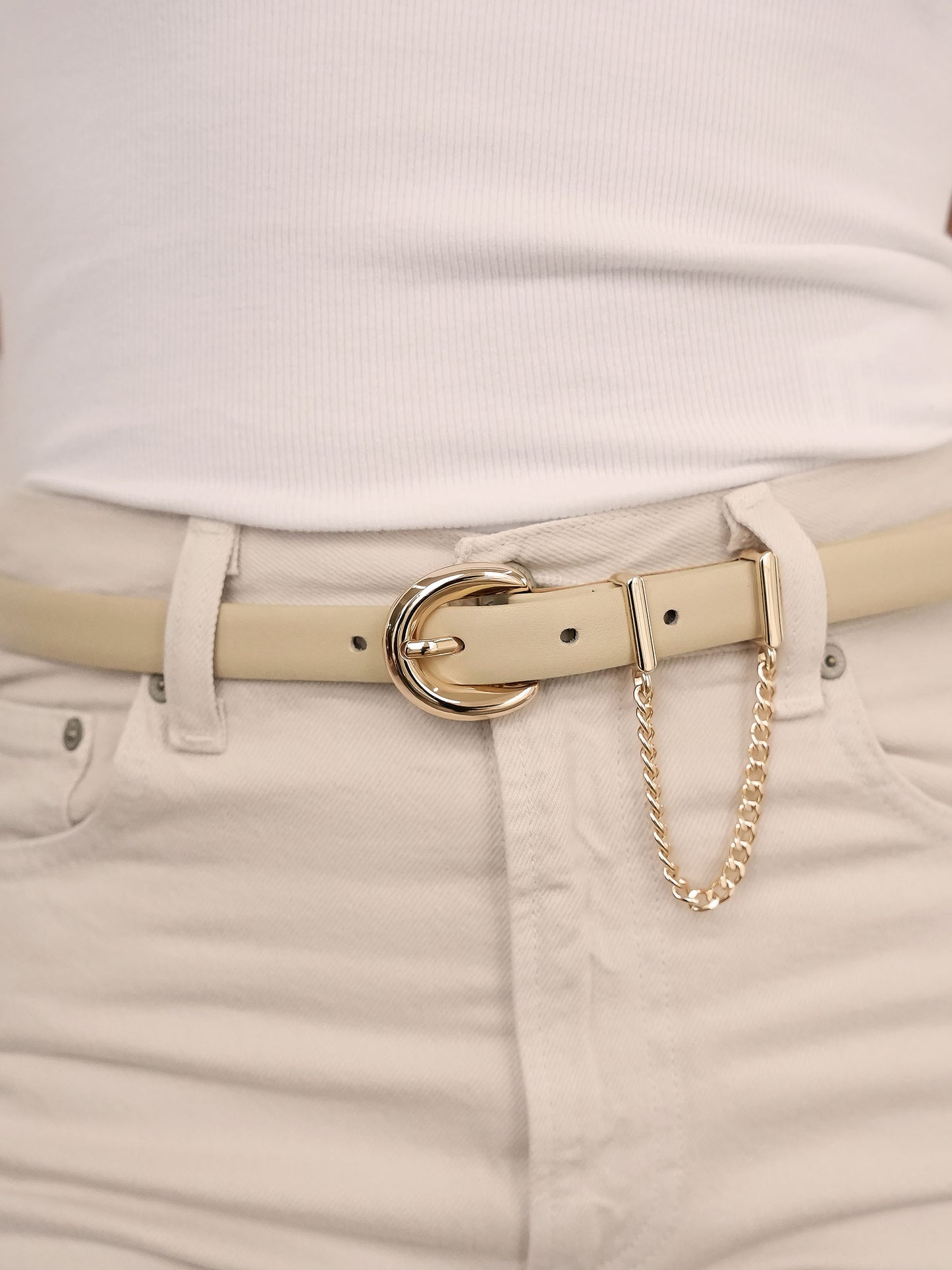 Cascade Chain Belt in Ivory on model 2