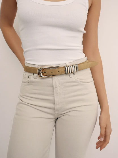 Metal Core Belt in Shiitake on model