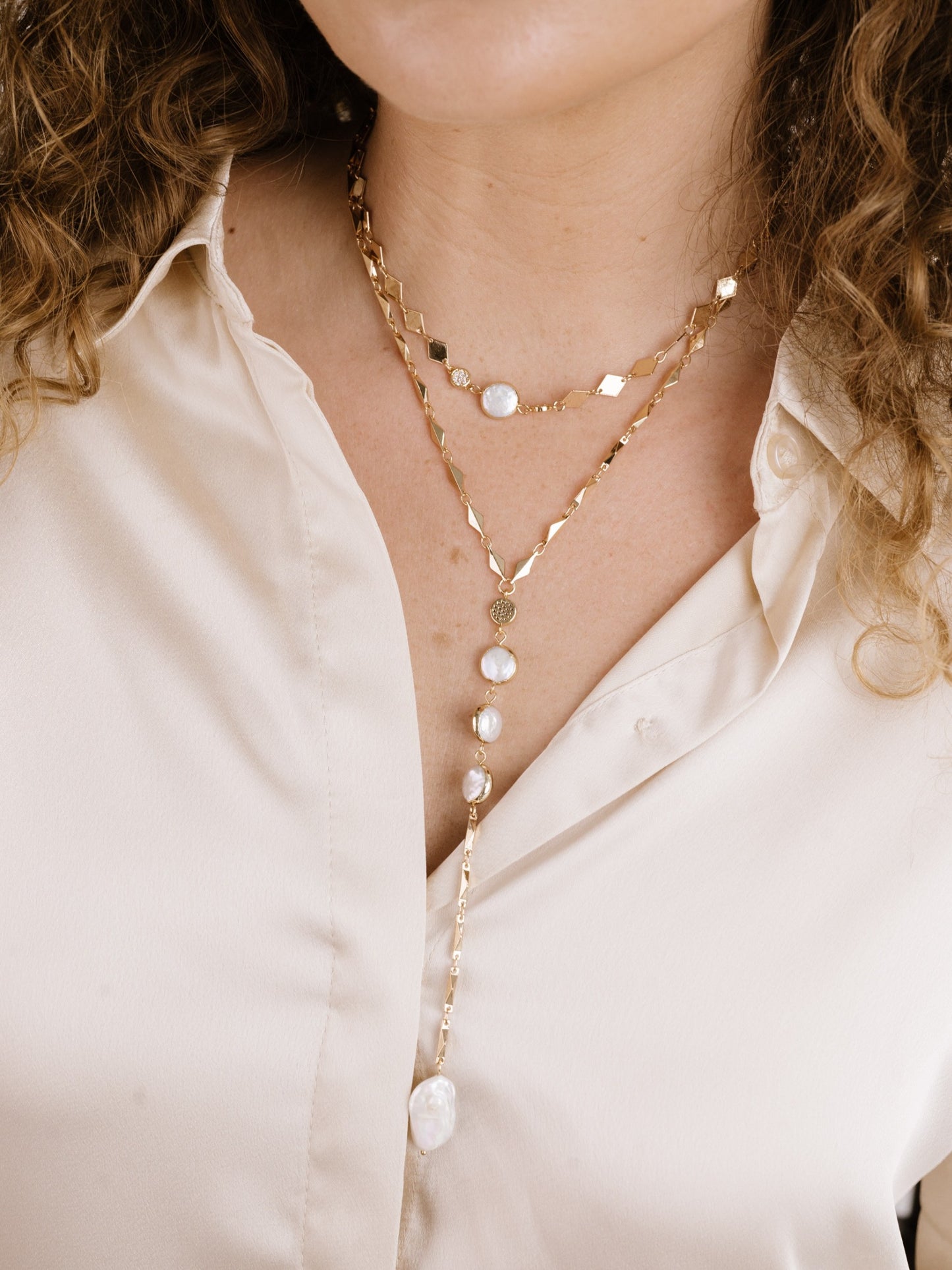 Summer Dreamin' Freshwater Pearl Necklace Set on model 4