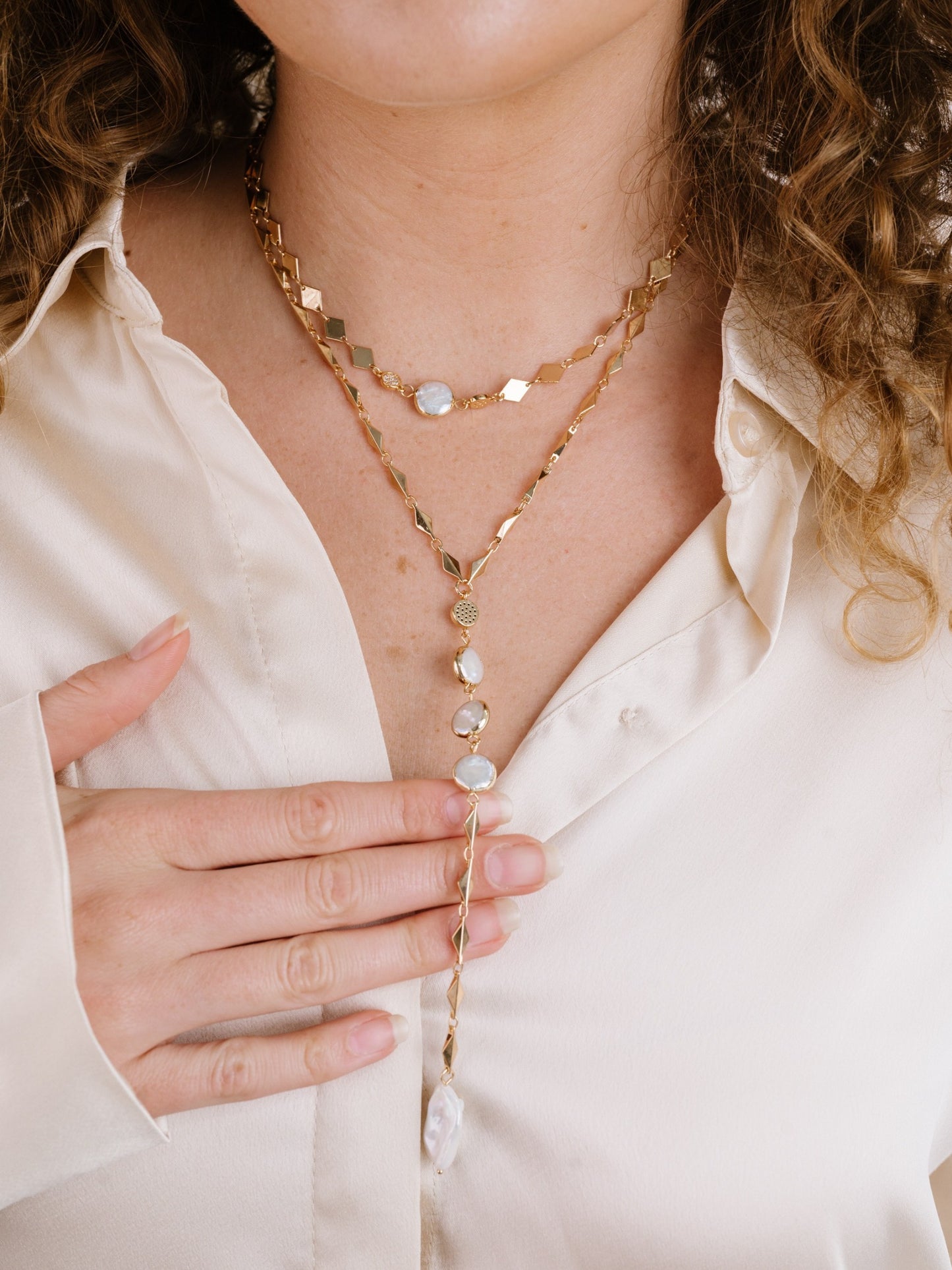 Summer Dreamin' Freshwater Pearl Necklace Set on model 5