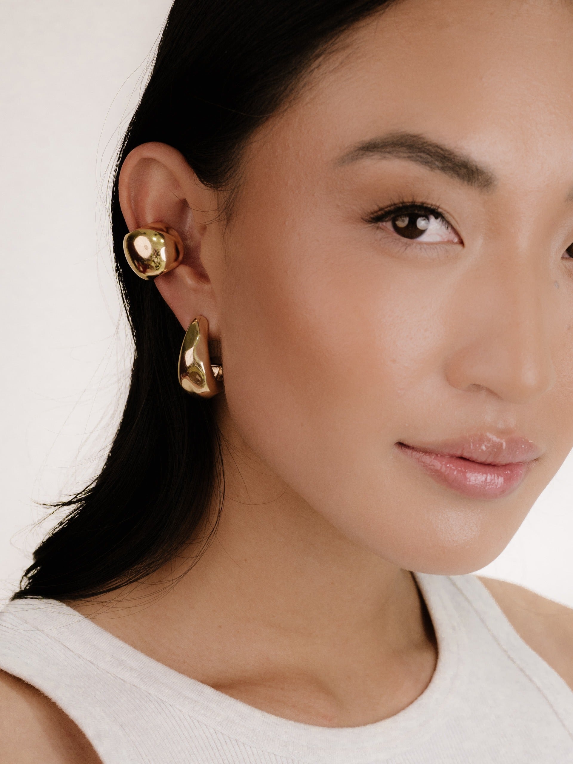 Chunky Metal Ear Cuff on model 10