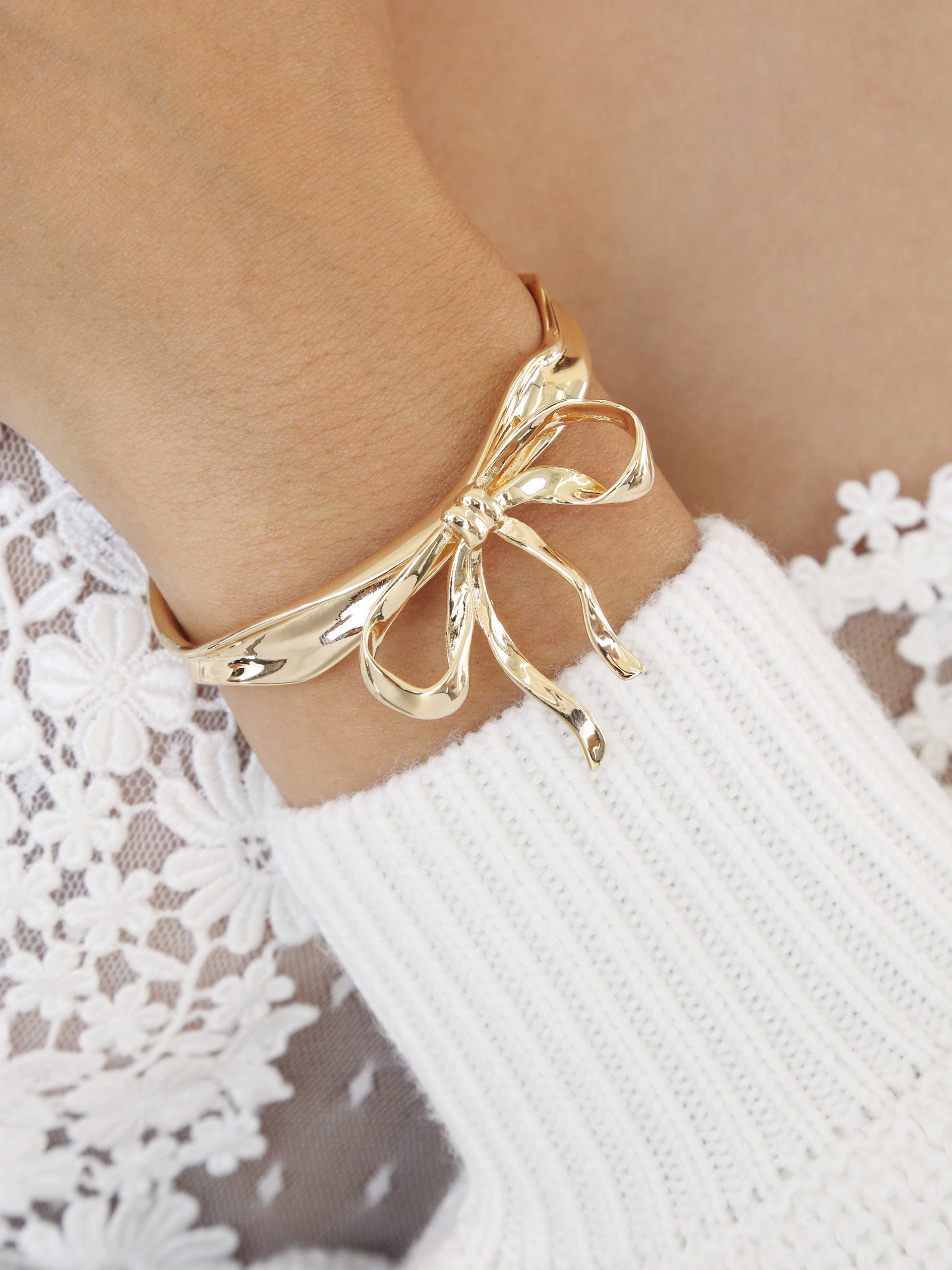 Bow Organica Cuff