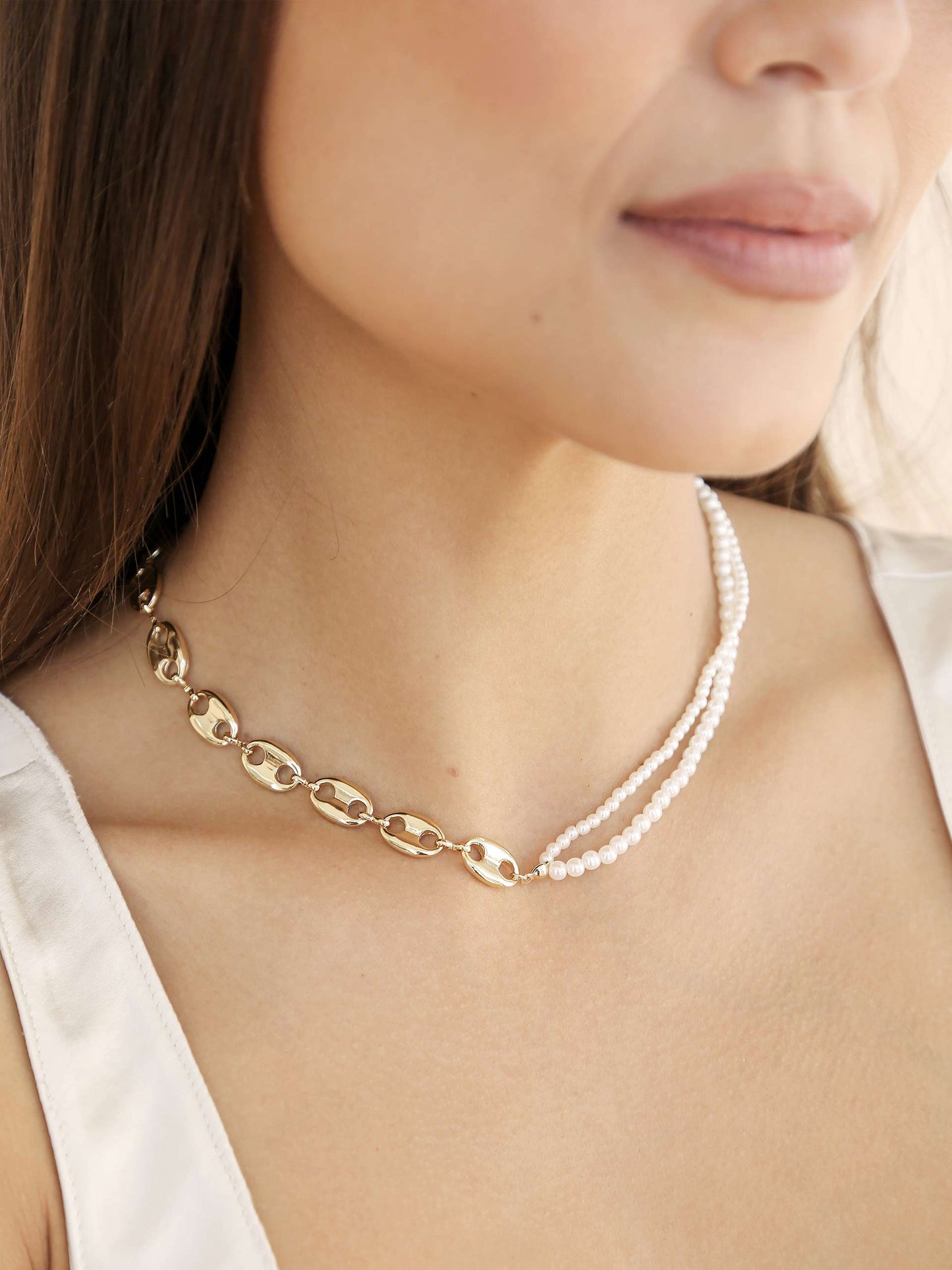 Meet Me Halfway Pearl and Chain Link Necklace