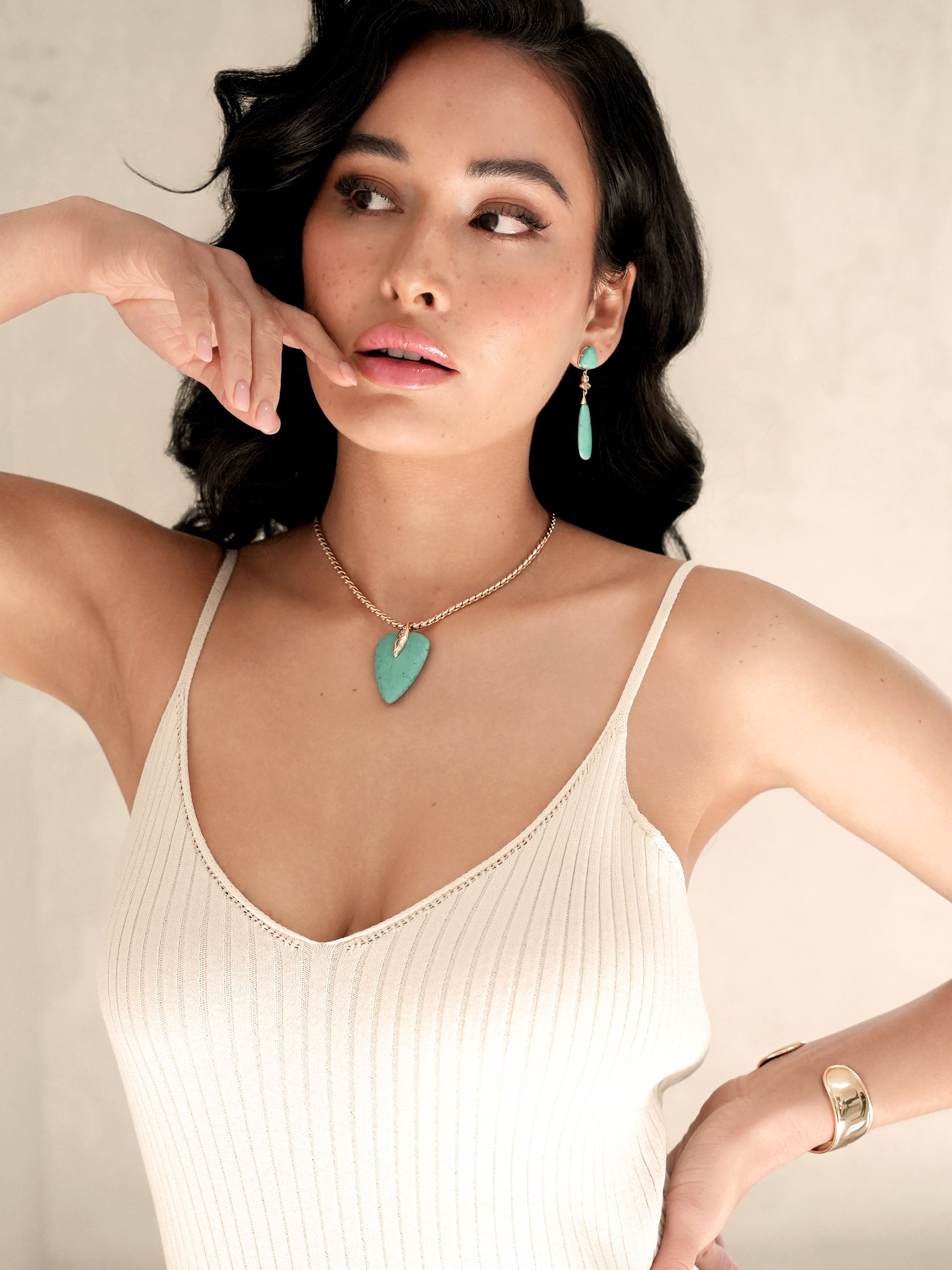 Turquoise Solstice Pendant Choker on model 2