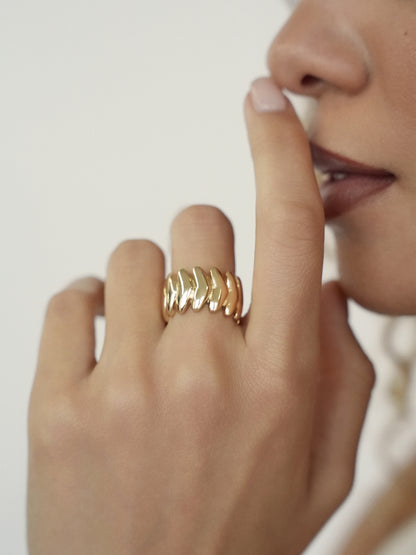 Metal Moderna Ring on model