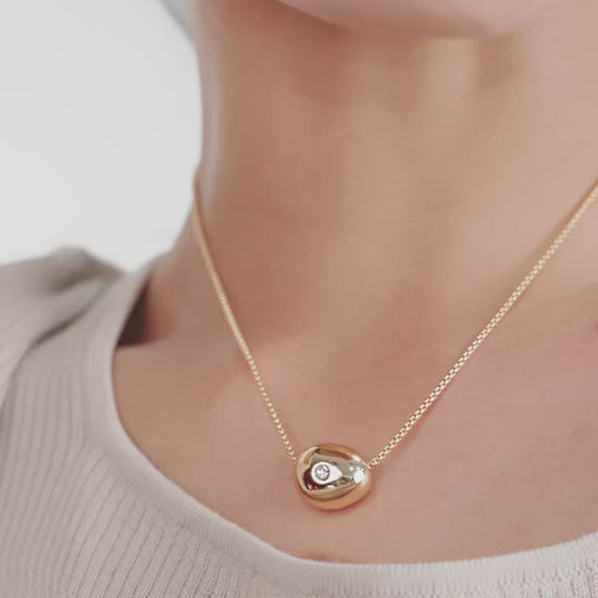 Crystal Dot Pebble Pendant Necklace video