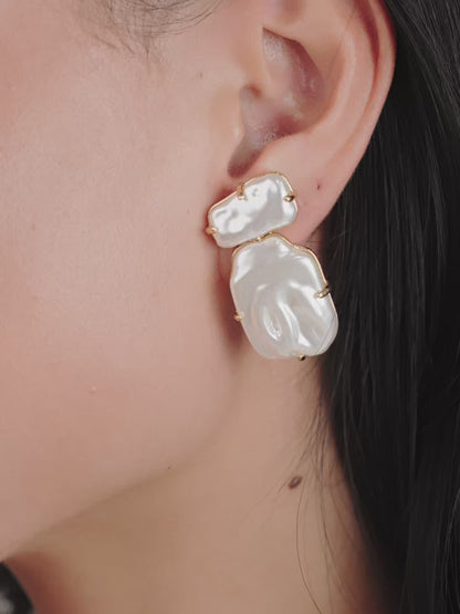 Edge of Water Double Pearl Earrings video