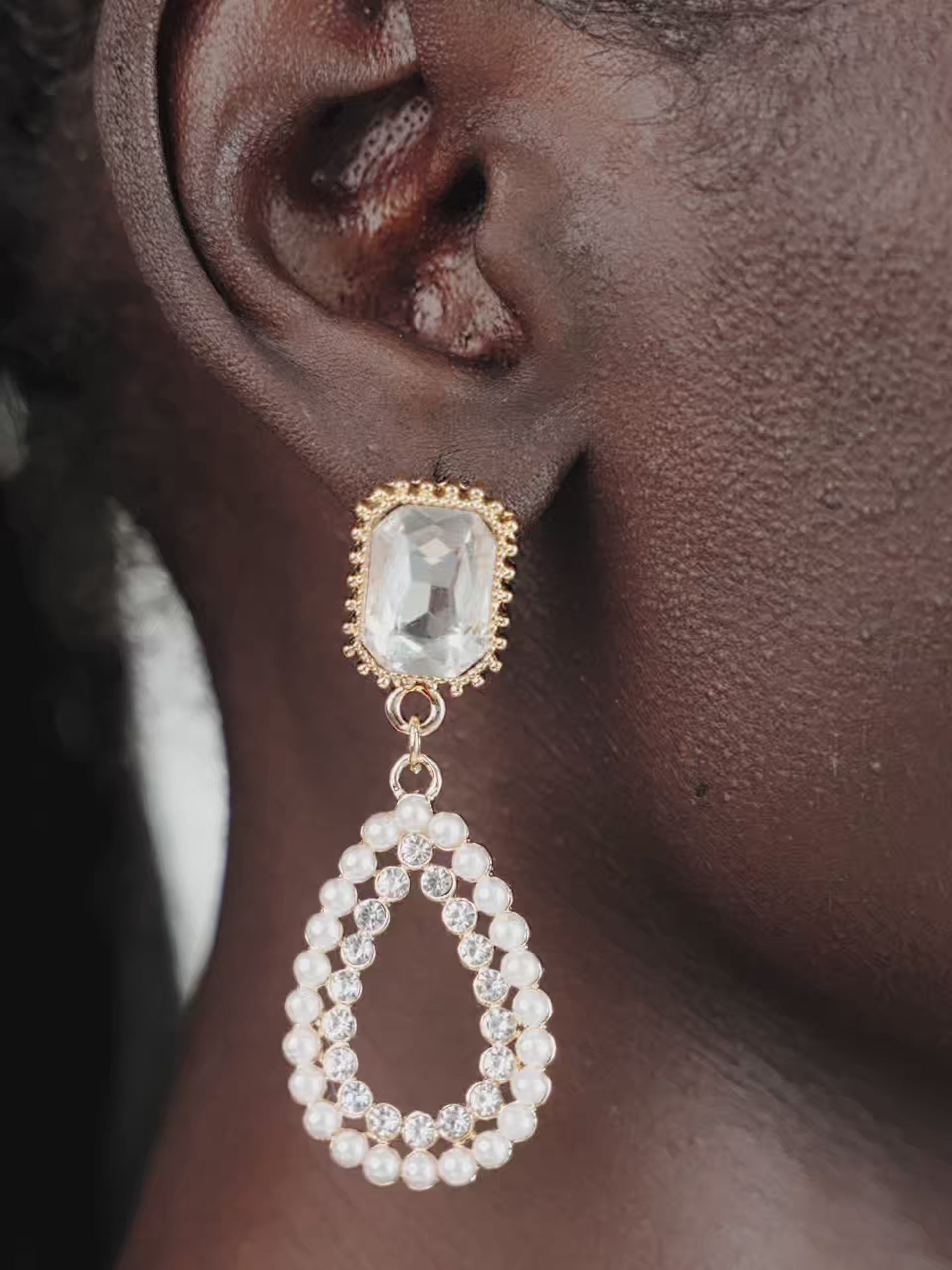 Bridal Luxe Earrings video