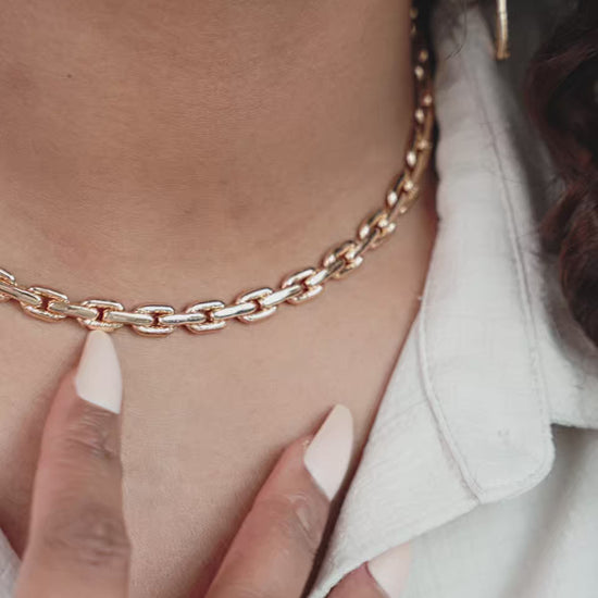 Chunky Chain Link Necklace video