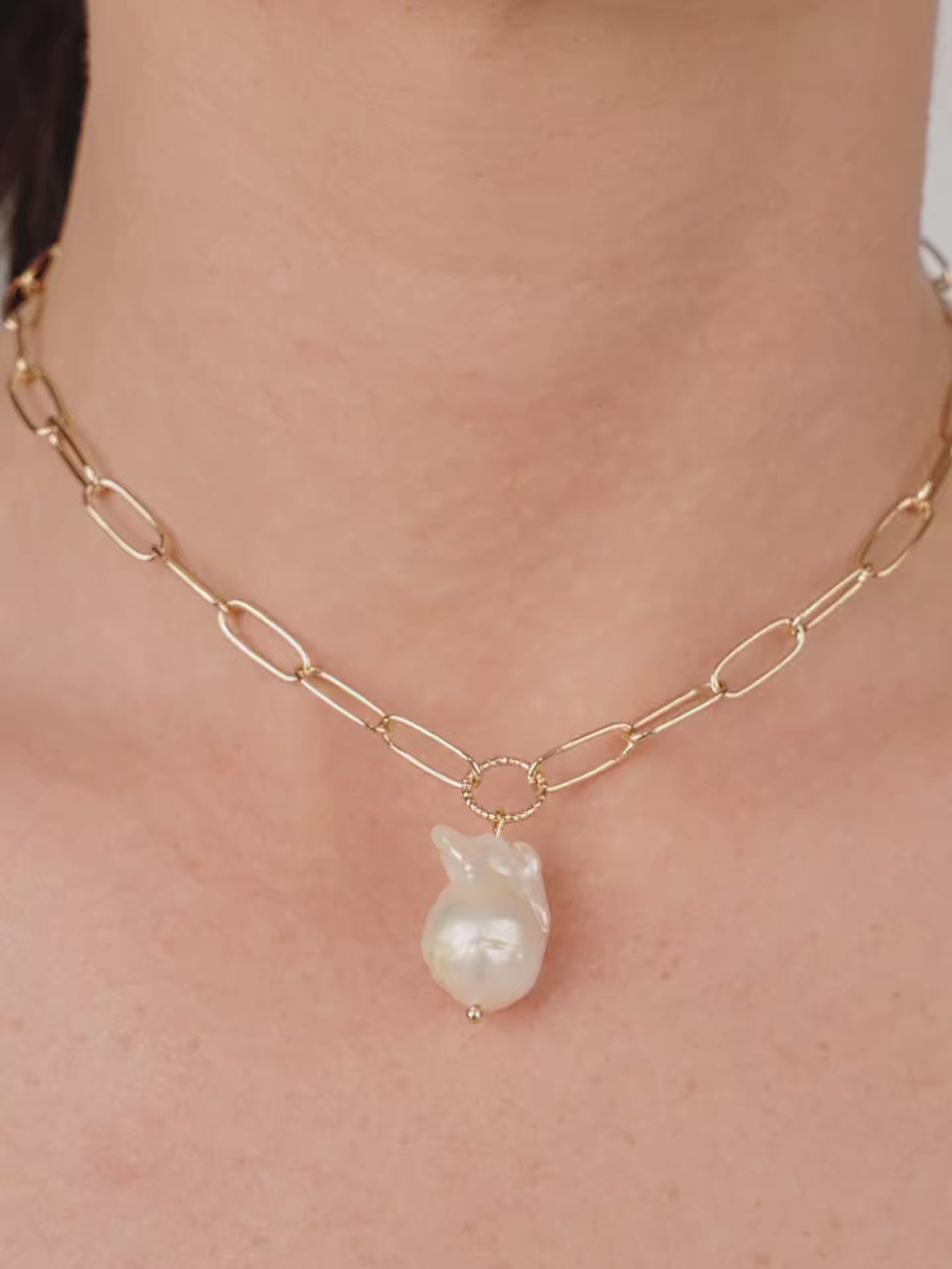 Single Pearl Chain Necklace video