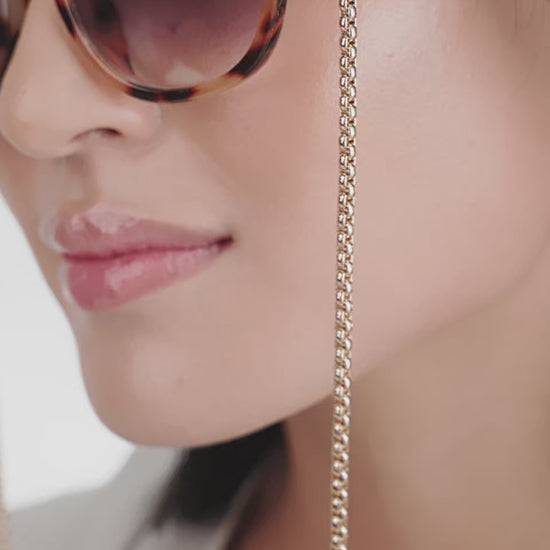 Linked Up Eyeglass Chain video