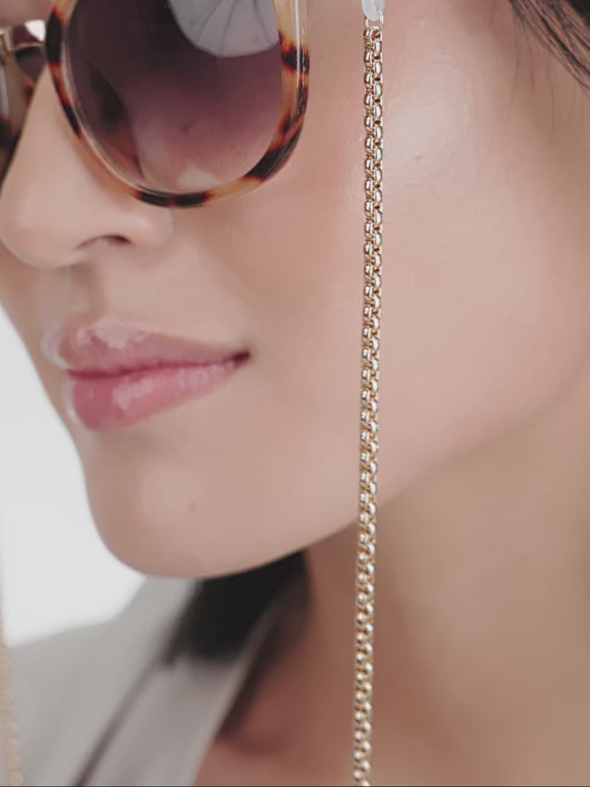 Linked Up Eyeglass Chain video