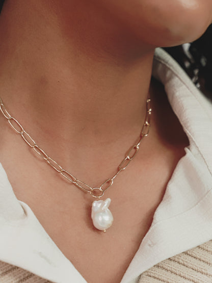 Single Pearl Chain Necklace