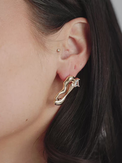 Organic Winding Crystal Earrings video